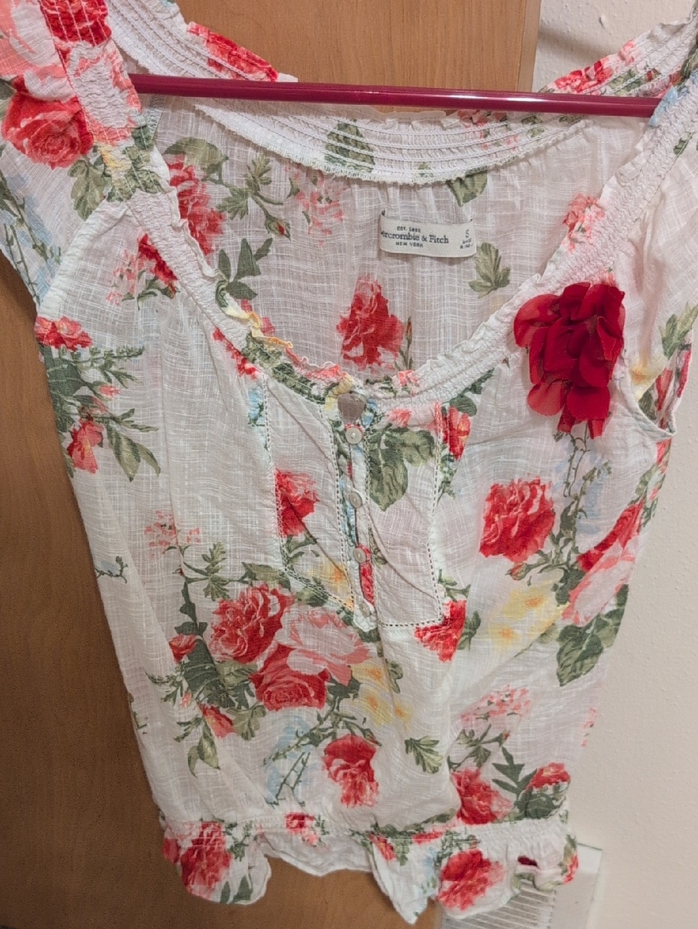 Abercrombie & Fitch White Floral Camisole with Red Rose Accents and Green Leaves